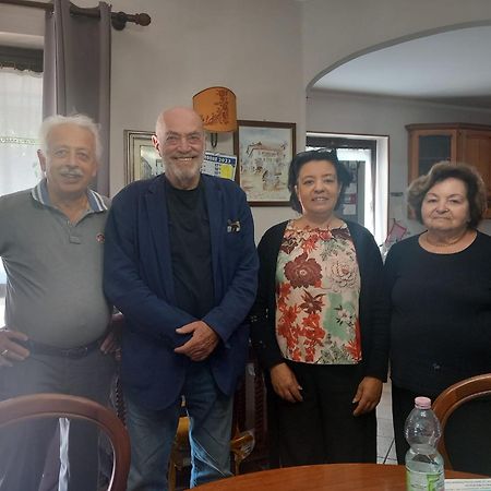 Il Laghetto Bed and Breakfast Torre Canavese Eksteriør billede